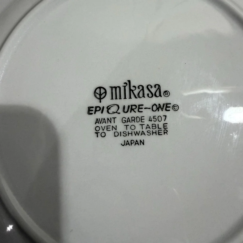 4 VTG 70s Mikasa Avant Garde A507 Salad Plates 9.25